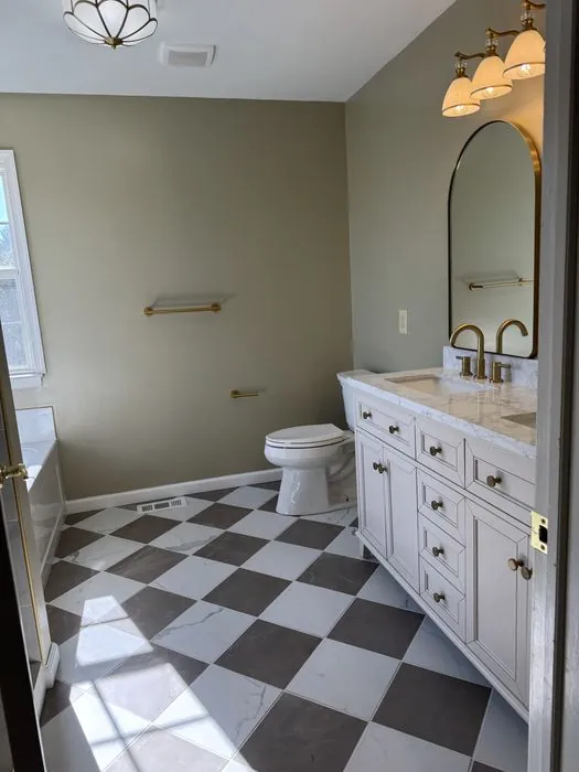 Master Bath Refresh — C P Renovations project photo 4